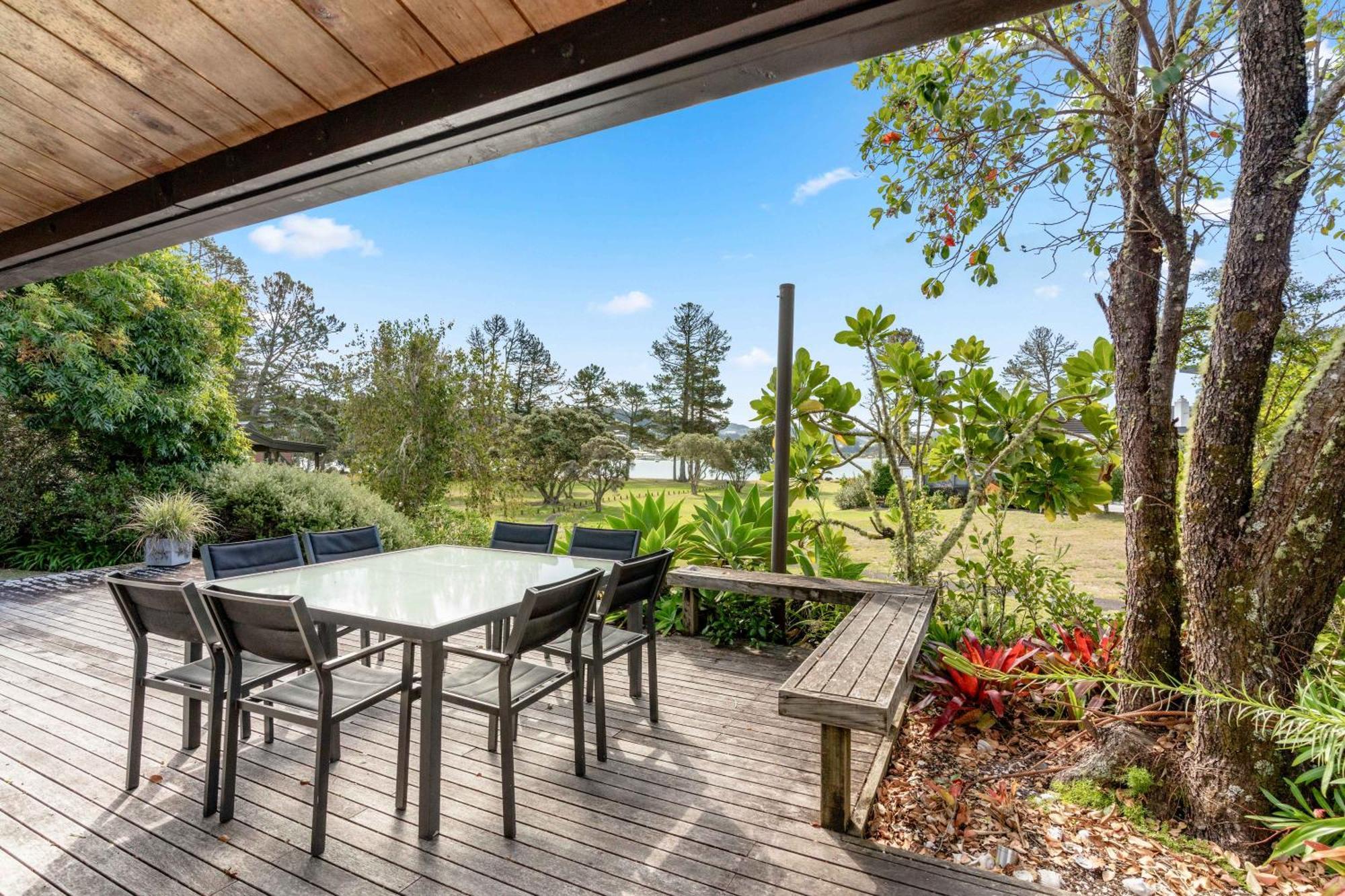 Pauanui Beach House Suntrap エクステリア 写真