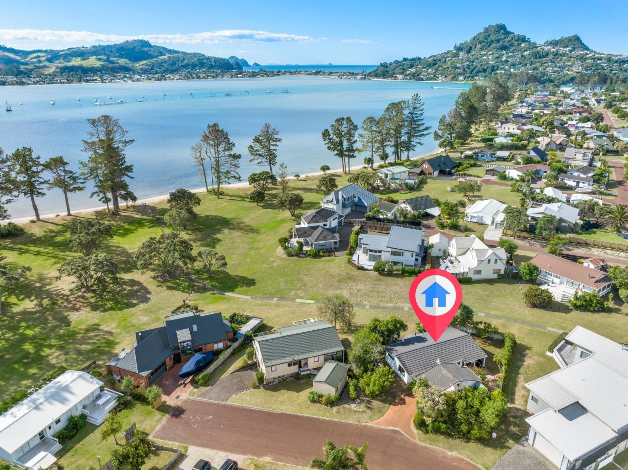 Pauanui Beach House Suntrap エクステリア 写真