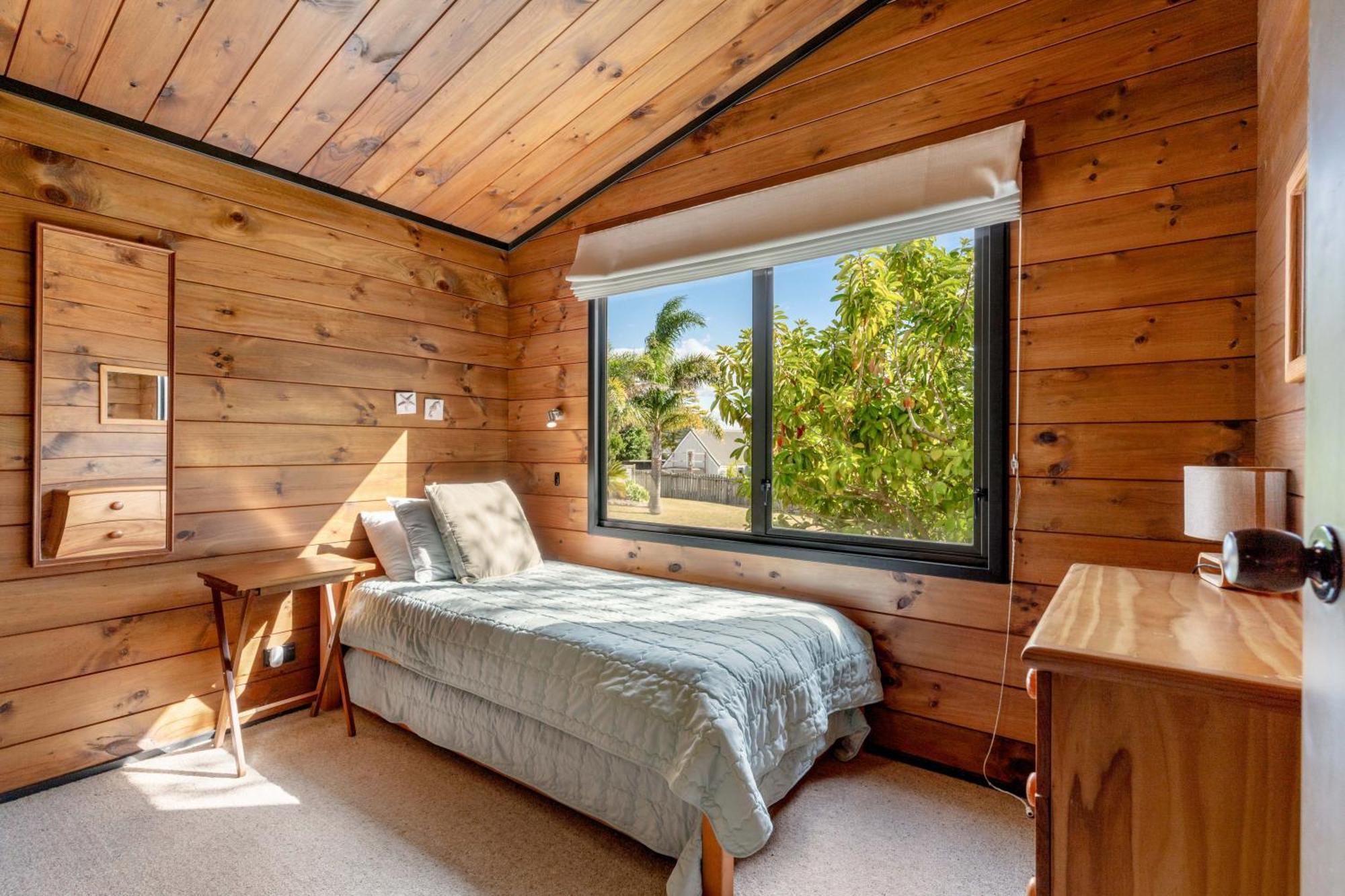 Pauanui Beach House Suntrap エクステリア 写真