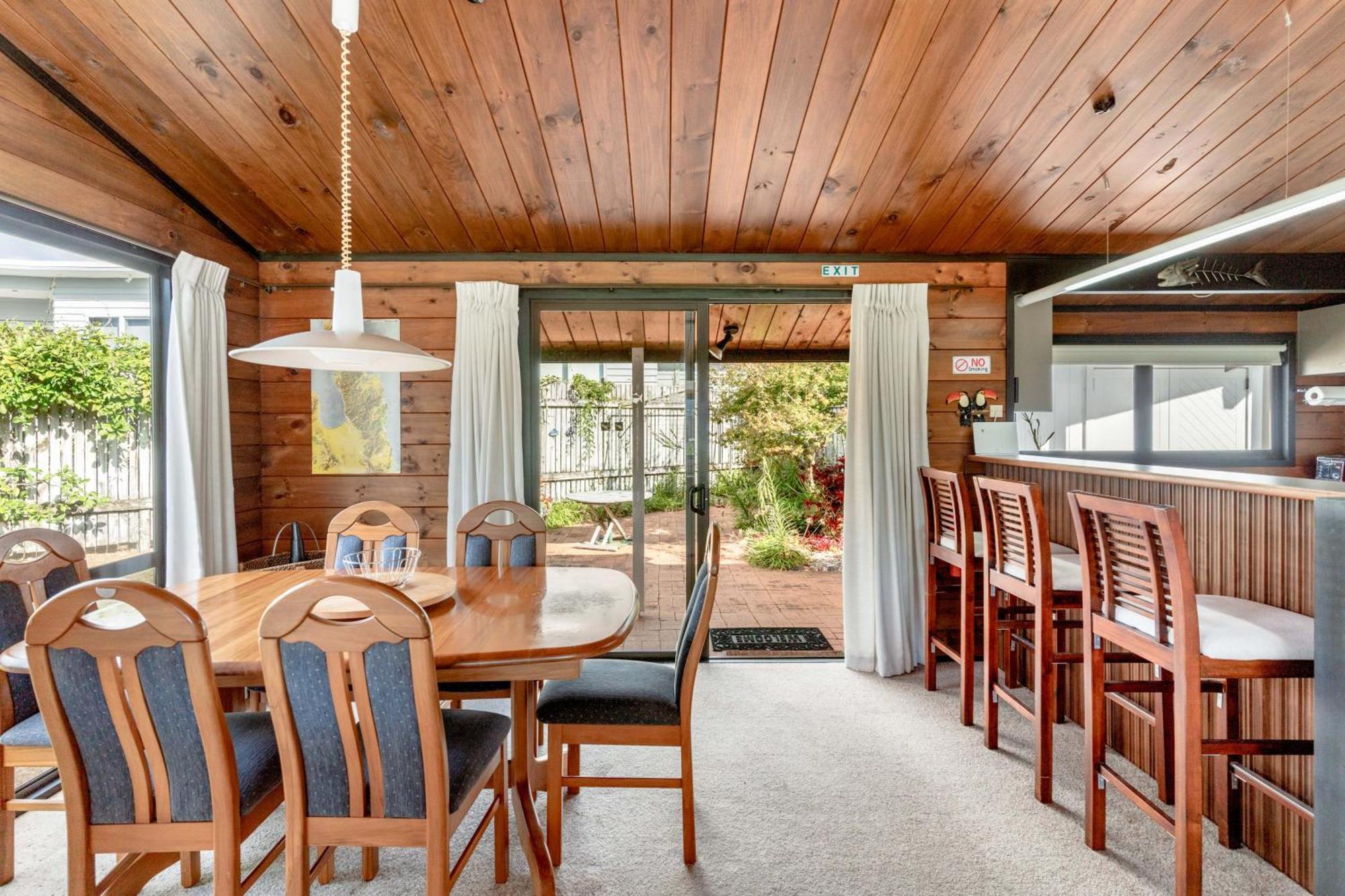Pauanui Beach House Suntrap エクステリア 写真