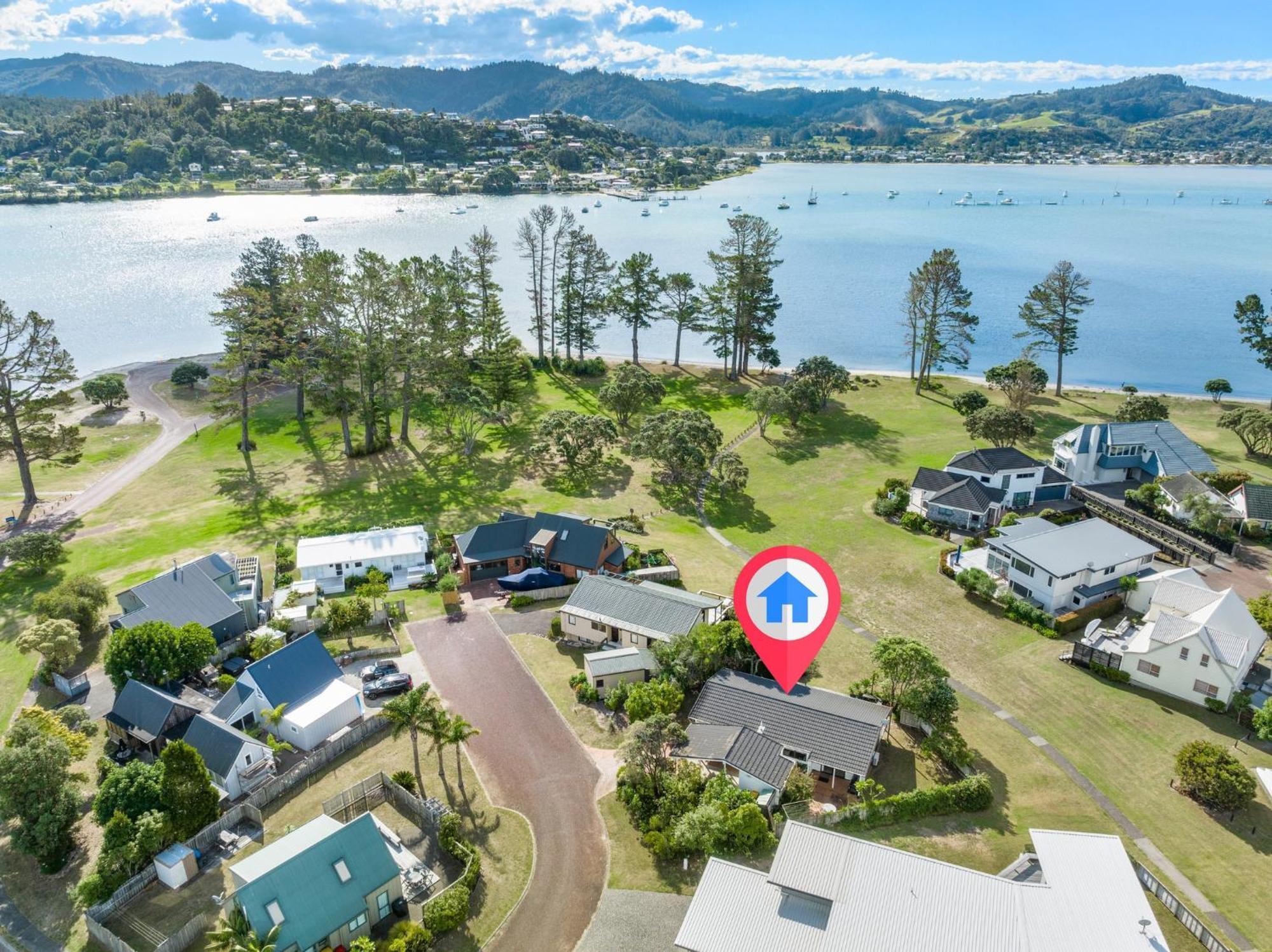 Pauanui Beach House Suntrap エクステリア 写真