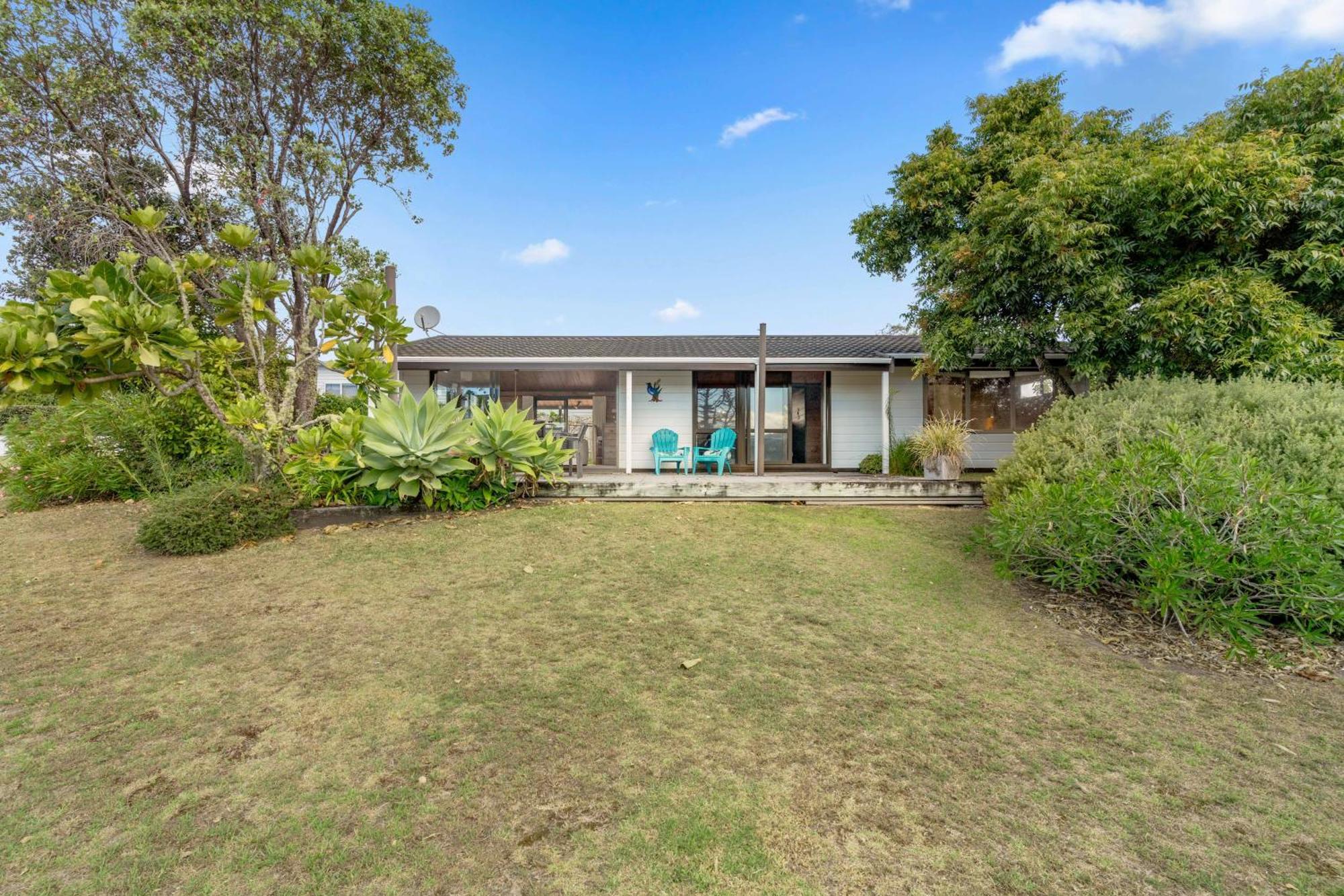 Pauanui Beach House Suntrap エクステリア 写真